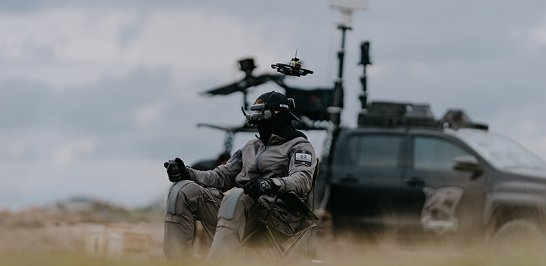 Пилот FPV дрона