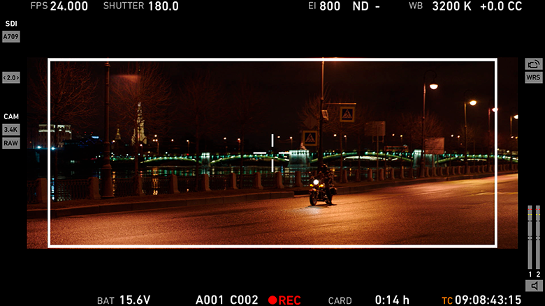 Вид из камеры Arri Alexa, мотоцикл на набережной Макарова, Санкт-Петербург